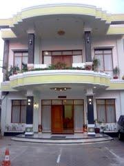 Trio Bandung Hotel Exterior photo